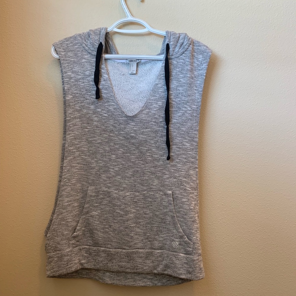 Workout sweatshirt